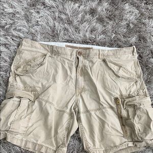 Polo Ralph Lauren Men’s khaki cargo shorts